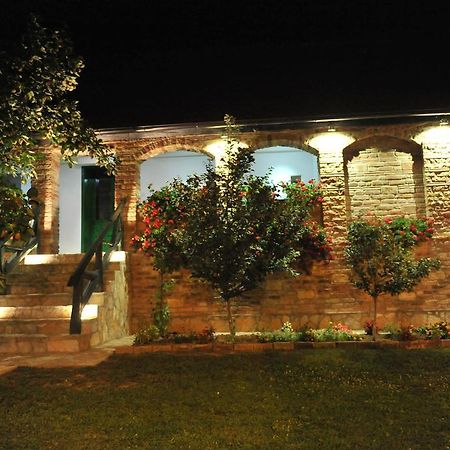 Ilkicev Kucerak Apartman Vrdnik Exterior foto