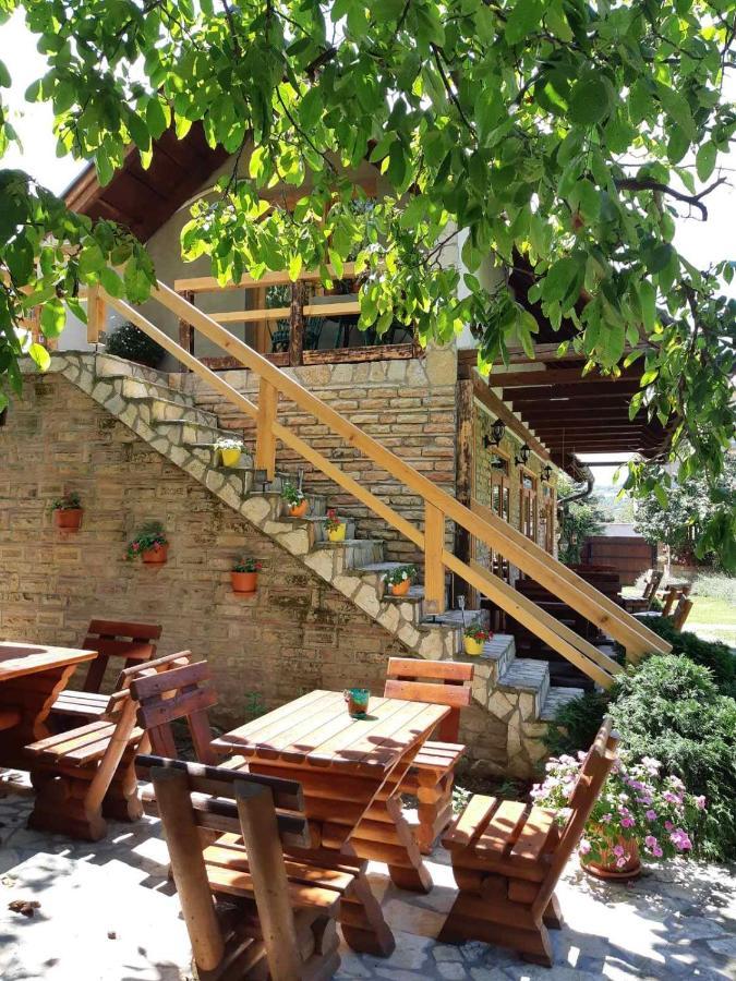 Ilkicev Kucerak Apartman Vrdnik Exterior foto